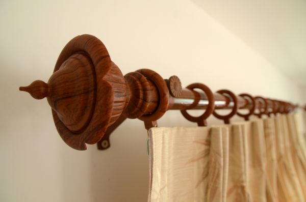 Curtain Rod Mounting in Hudson