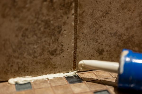 Shower Caulk Replacement in Hudson